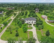 2018 San Joaquin Parkway, Friendswood image