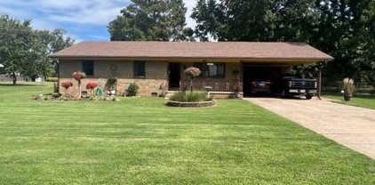 682 S Lake Sequoyah Drive, Fayetteville