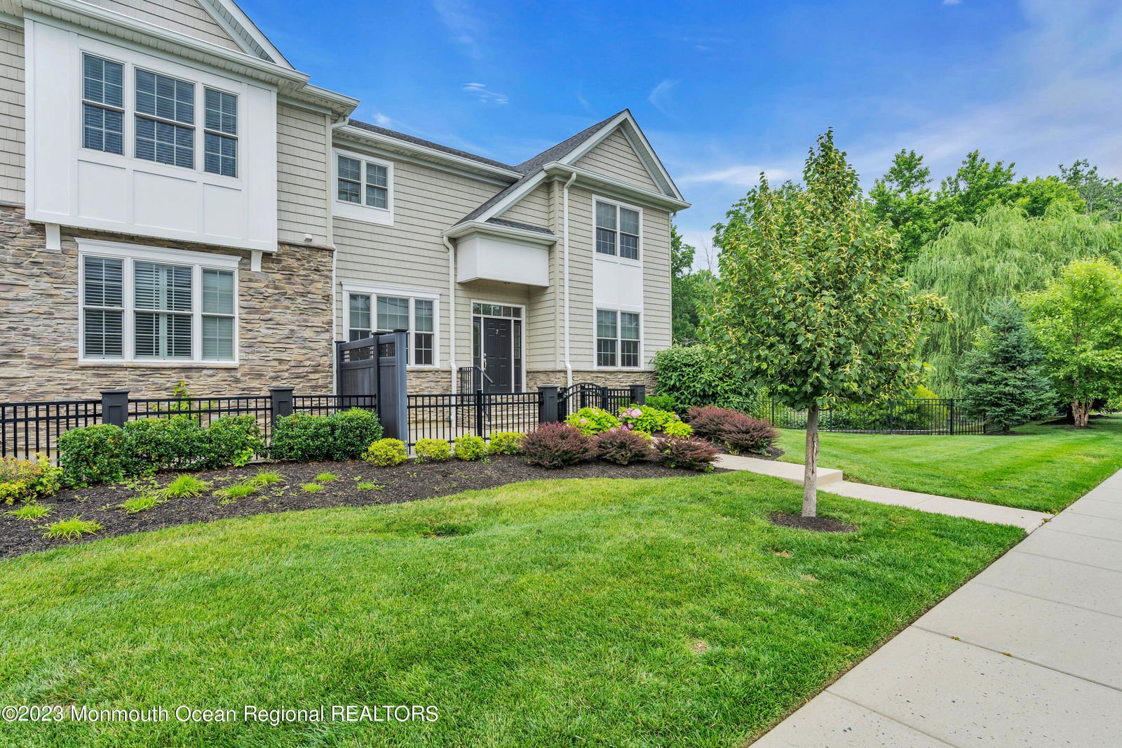 7 Carriage Gate Drive, Little Silver, 07739