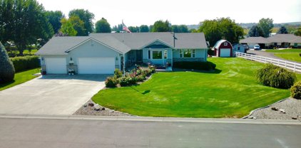100 Flagstone Ln., Sunnyside