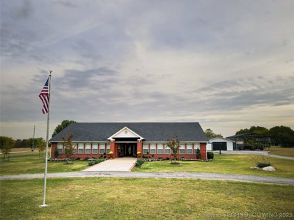 2454 Milton Road, Sulphur