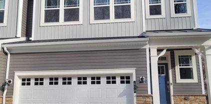 438 Waters Landing Dr, Essex