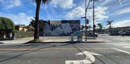 2001 E 10th Street, Long Beach