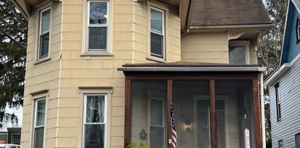 19 N Grant St, Waynesboro