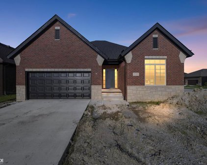 15355 Eton Pointe Drive, Clinton Twp