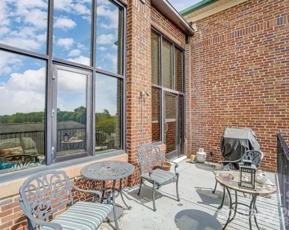 591 Catawba  Street, Belmont