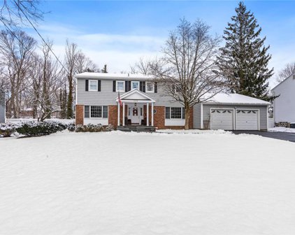 232 W Neck Road, Huntington