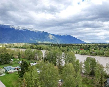 88 Cedar Pointe Loop, Columbia Falls