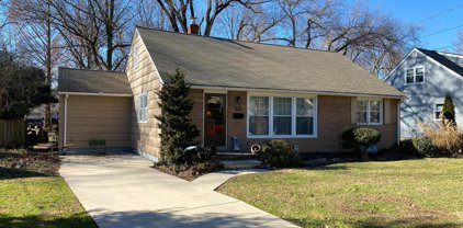 302 S Washington Ave, Moorestown