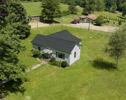 300 Webbs Mill Road, Floyd