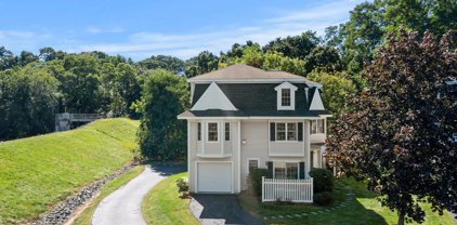 14 Victoria Garden Unit A, Framingham