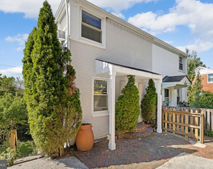 3708 Kemper Rd, Arlington