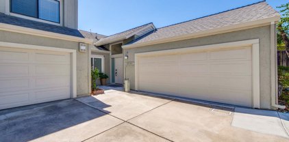 20728 Garden Place Ct, Cupertino