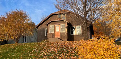 633 E Skyline Parkway, Duluth