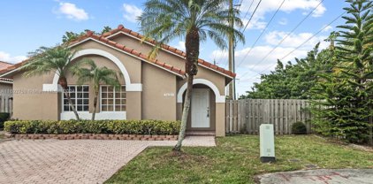 7601 Nw 166th Ter, Hialeah