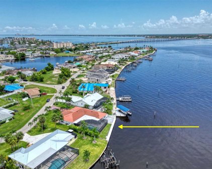 1608 Edith Esplande, Cape Coral