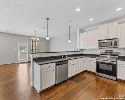 6720 Marble Lk, Live Oak