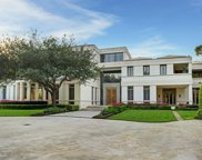 1000 Kirby Drive, Houston image