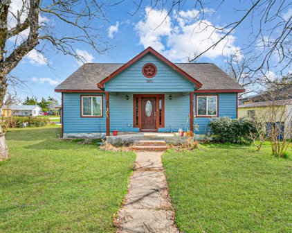 201 S Market Street, Brazoria