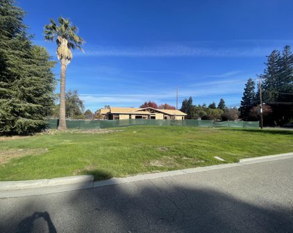 12668 Sun Valley CT, Saratoga