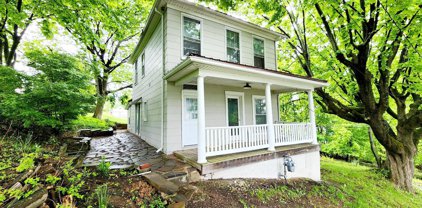 15 Lee St, Frostburg
