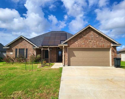 102 Liberty Lane, Clute