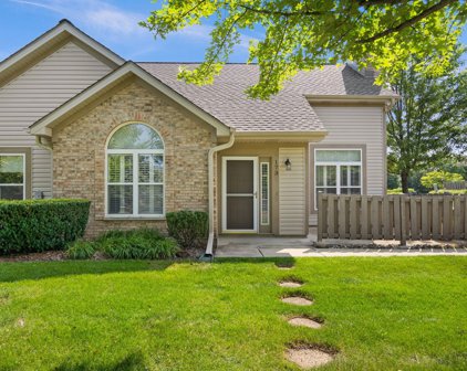 173 Canterbury Court, Bloomingdale