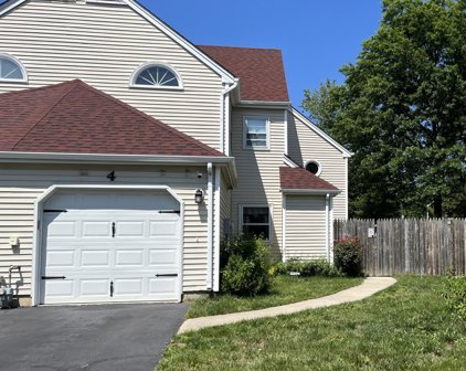 4 Cooper Court, Freehold