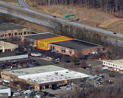 7904 Yarnwood Ct Unit #102 & 103, Springfield