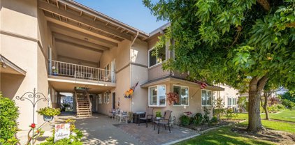 1860 St. John Unit 32M, Seal Beach