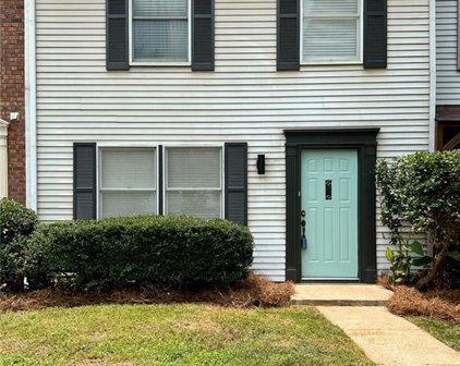 263 Roswell Commons Circle, Roswell