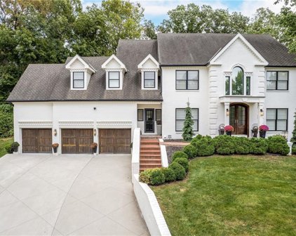 713 WHITE OAK Lane, Kansas City