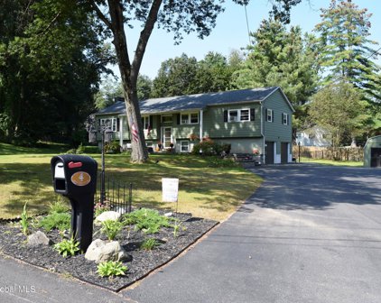 4 Woodview Court, Ballston Lake