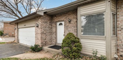 2803 Rolling Oak Road, Burnsville
