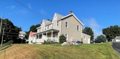 127 W Burd St, Shippensburg