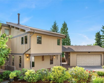 2205 135th Place SE, Bellevue