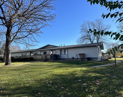 907 Royal Drive Unit #2B, Mchenry