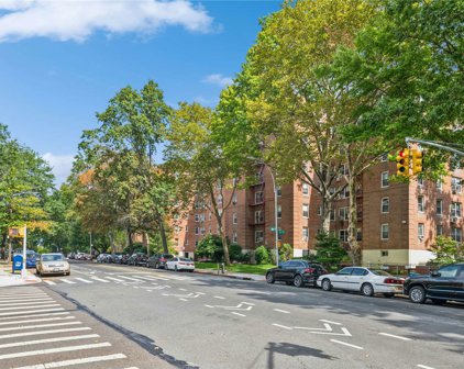 141-10 28th Avenue Unit #5A, Flushing