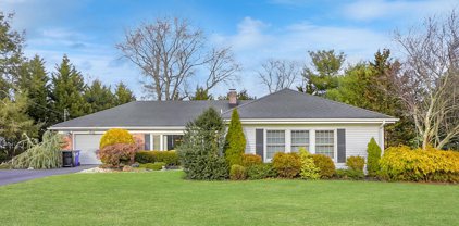 215 Rutledge Drive, Red Bank