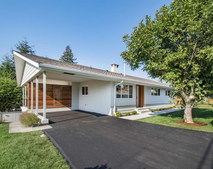 3277 Chesterfield Avenue, North Vancouver