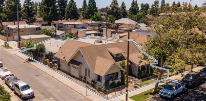 422 E Walnut Street, Santa Ana