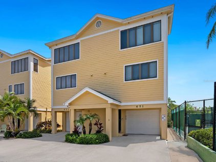 651 Cedars Court, Longboat Key