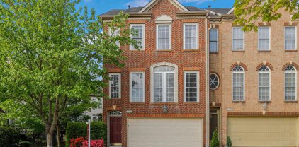 9074 Tanyard Ln, Lorton
