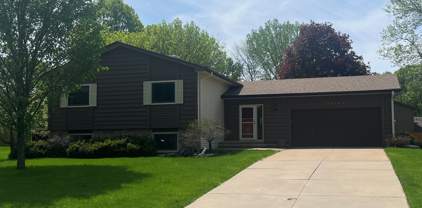 17195 Round Lake Road, Eden Prairie