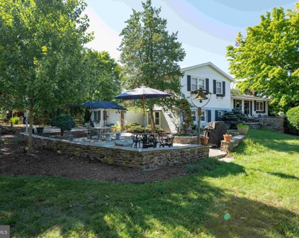 2699 Mauzy Rd, Berkeley Springs