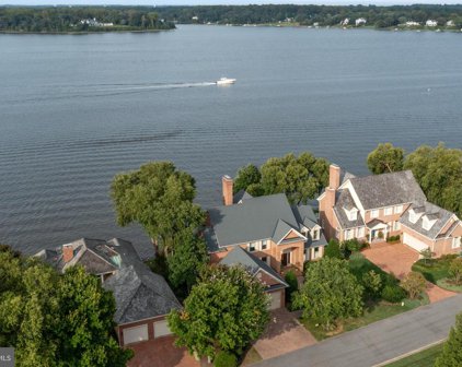 700 South River Landing Rd, Edgewater