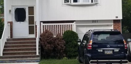 201 Montauk Street, Gibson