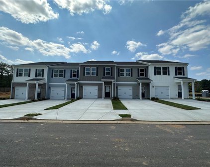 303 Rolling Green Road Unit 114, Adairsville