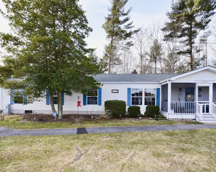 804 Orchard Court, Middleboro