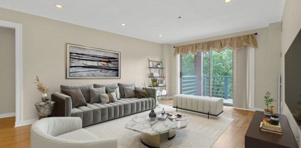 273 Cambridge Rd Unit 404, Woburn